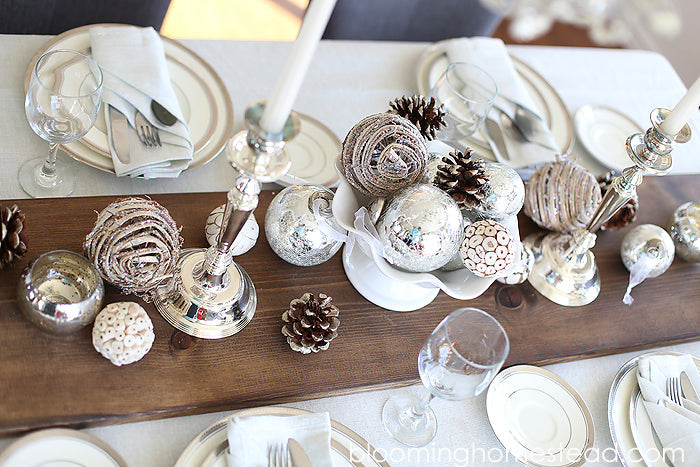 Tinsel & Toasts: Setting a Glamorous Yet Grounded Holiday Table